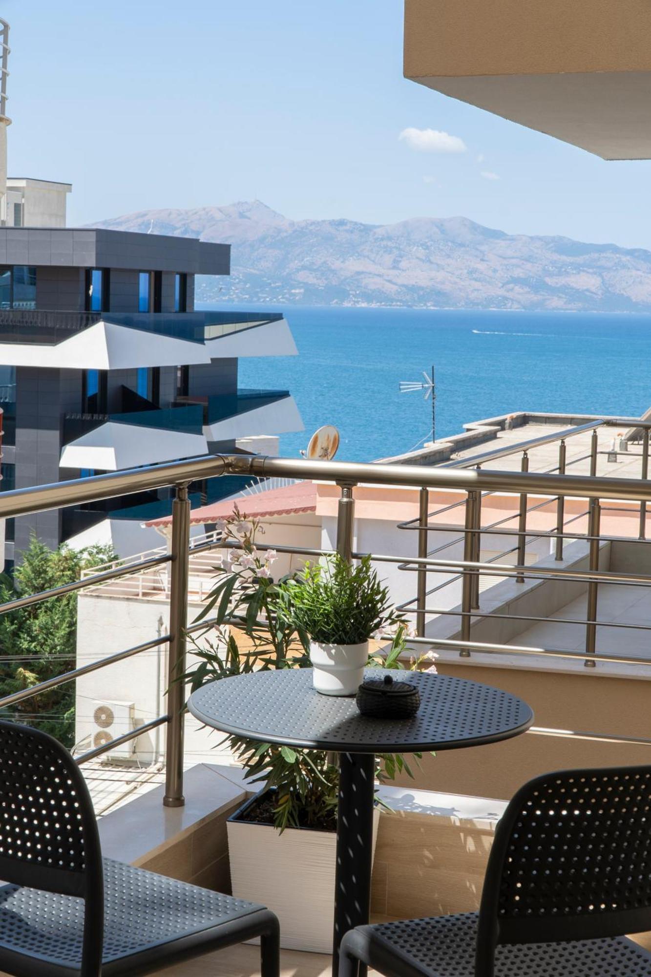 Mateo Apartments Саранда Экстерьер фото
